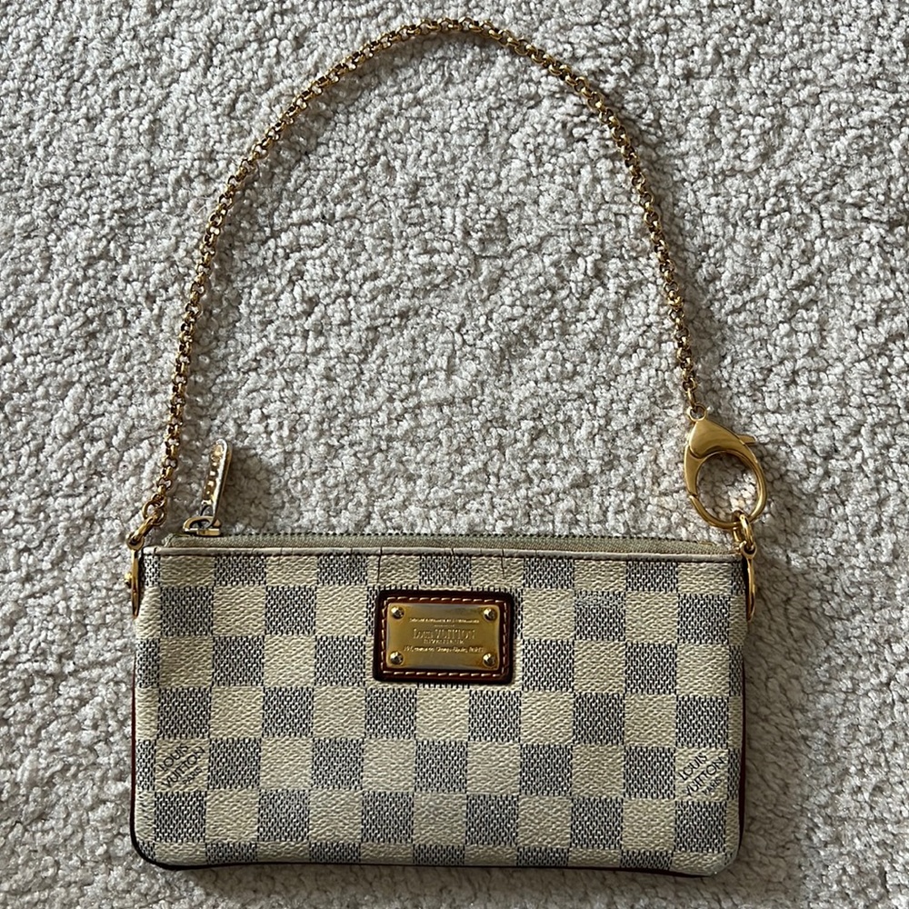 Louis Vuitton damier azur pochette milla mm